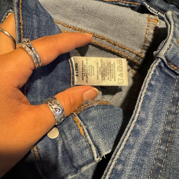 Two Aeropostale jeans for $65
Size 0 4 long 
Brand new!! - Picture 8 of 9